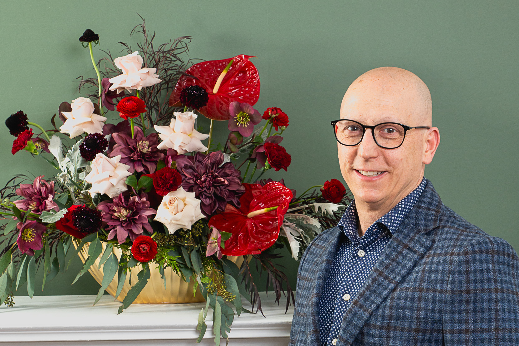 Holiday Floral Designs to Spark Your Festive Spirit